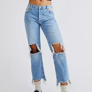 Maggie Mid-Rise Straight-Leg Jeans